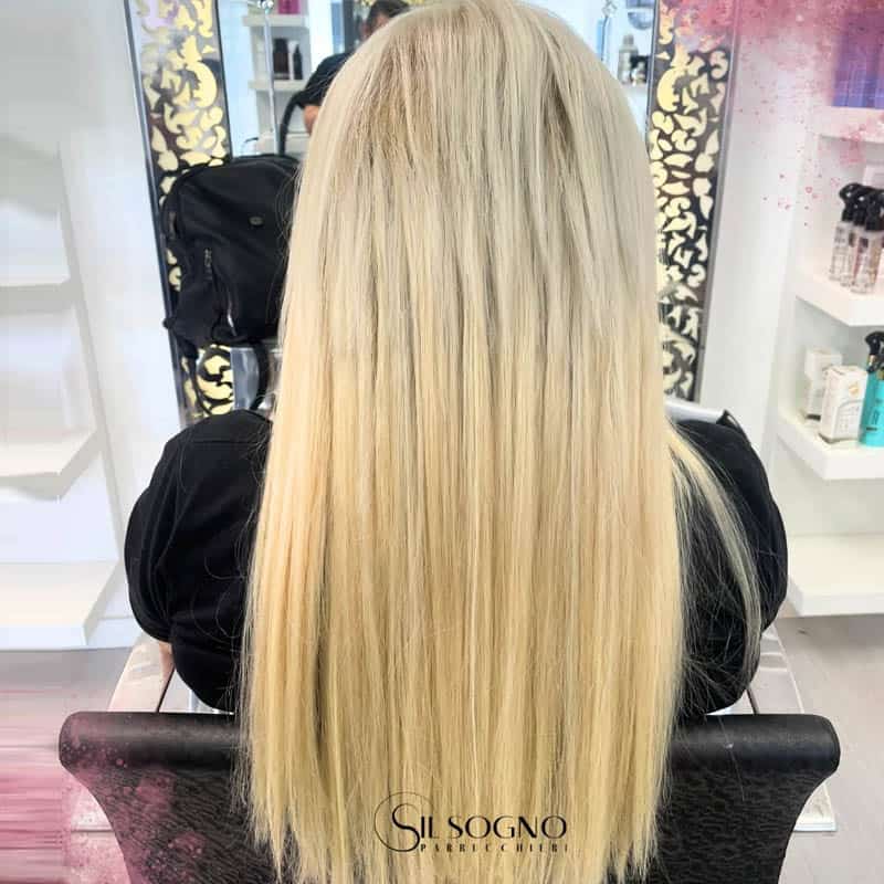 colori-capelli-originali-biondo-ghiaccio-Il Sogno Parrucchieri